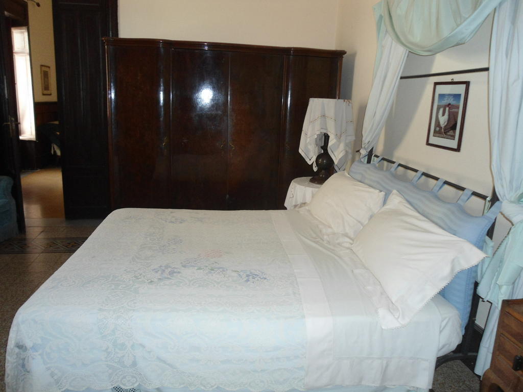 Bed and Breakfast Rosella Bianchi Palermo Pokoj fotografie